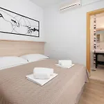 Vidos Apartments
